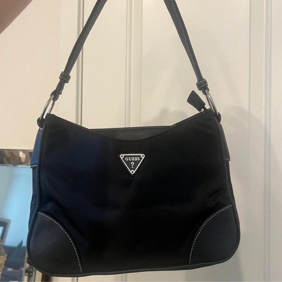 Guess vtg black nylon  shoulder bag guess handbag y2k main image 7